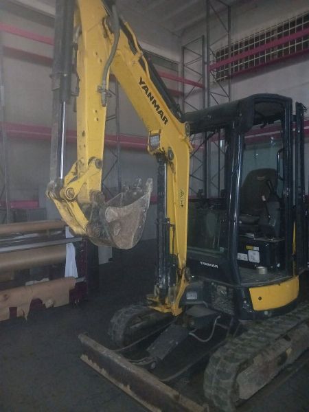 Miniescavatore Yanmar - Bbeni Strumentali da Leasing - Intrum Italy S.p.A