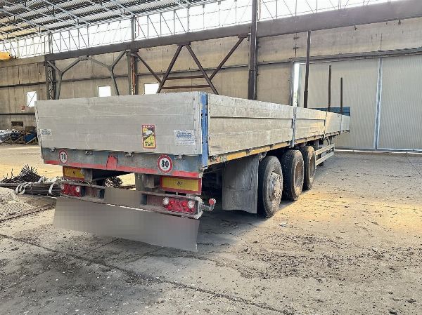 Tracteurs routiers et semi-remorques - Liquidation judiciaire n. 74/2025 - Tribunal de Venise
