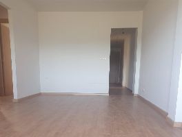 Vivienda con terraza, garaje y trastero en L&aacute;char (Granada)