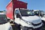 Cami&oacute;n con lona IVECO 35C14 con plataforma trasera 3