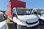 Cami&oacute;n con lona IVECO 35C14 con plataforma trasera 2