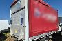 Cami&oacute;n con lona IVECO 35C14 con plataforma trasera 5