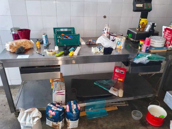 Furgony izotermiczne, - Wyposażenie do logistyki i gastronomii - Likwidacja sądowa nr 8/2026 - Sąd w Grosseto