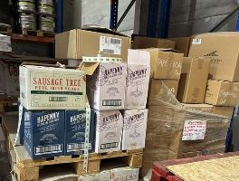 Stock de bebidas, licores y refrescos ubicado en Alicante 