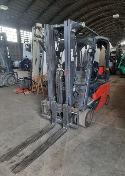 Carretons Elevadors Linde - Béns Instrumentals de Leasing - Intrum Italy S.p.A