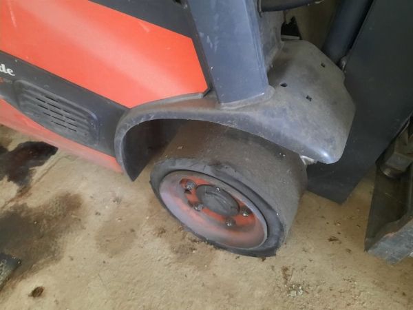 Carretons Elevadors Linde - Béns Instrumentals de Leasing - Intrum Italy S.p.A