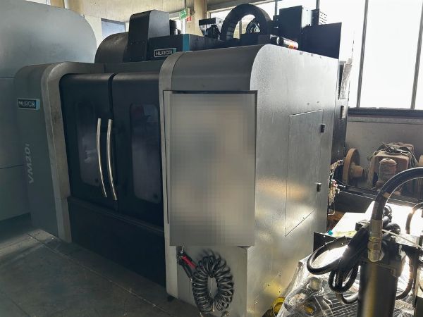 Centres d'usinage Hurco Companies et Frowa Robot Compact 80 - Biens d'équipement en leasing - Intrum Italy S.p.A