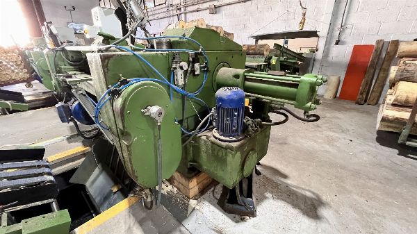 Nave industrial, conjunto de maquinaria para el trabajo de la madera - Sección de lo Mercantil del Tribunal de Instancia de Jaén. Plaza nº 1
