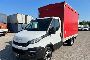 Cami&oacute;n con lona IVECO 35C14 con plataforma trasera 1